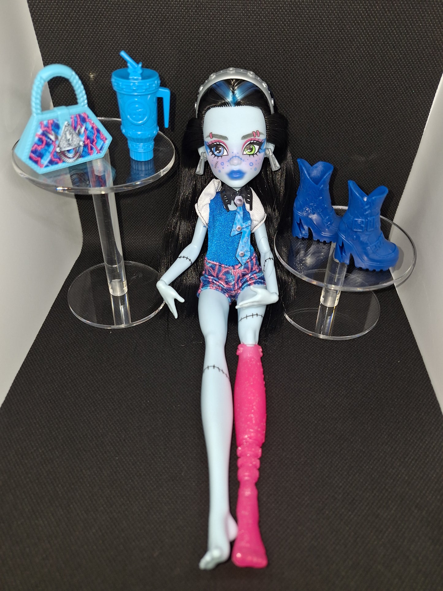Monster High Frankie Stein Doll ⚡💙