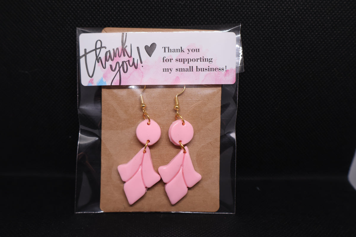 Handmade Pink Petal Dangle Earrings🩷