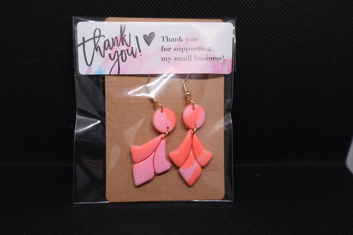 Handmade Pink & Coral Petal Dangle Earrings š©·š§”