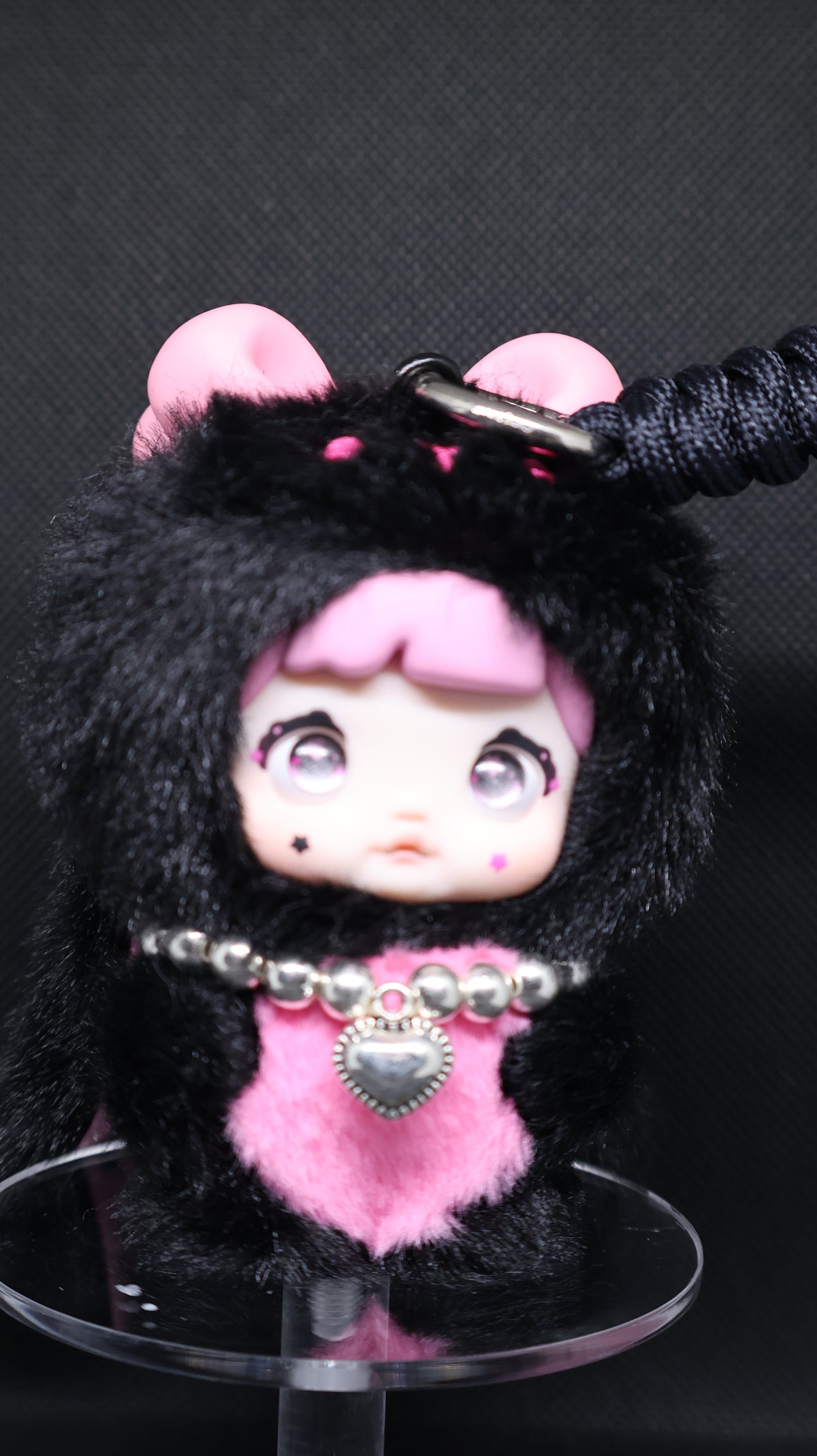 🩷 YOMI Berry Jump Candy Plush Collectible – Black & Pink