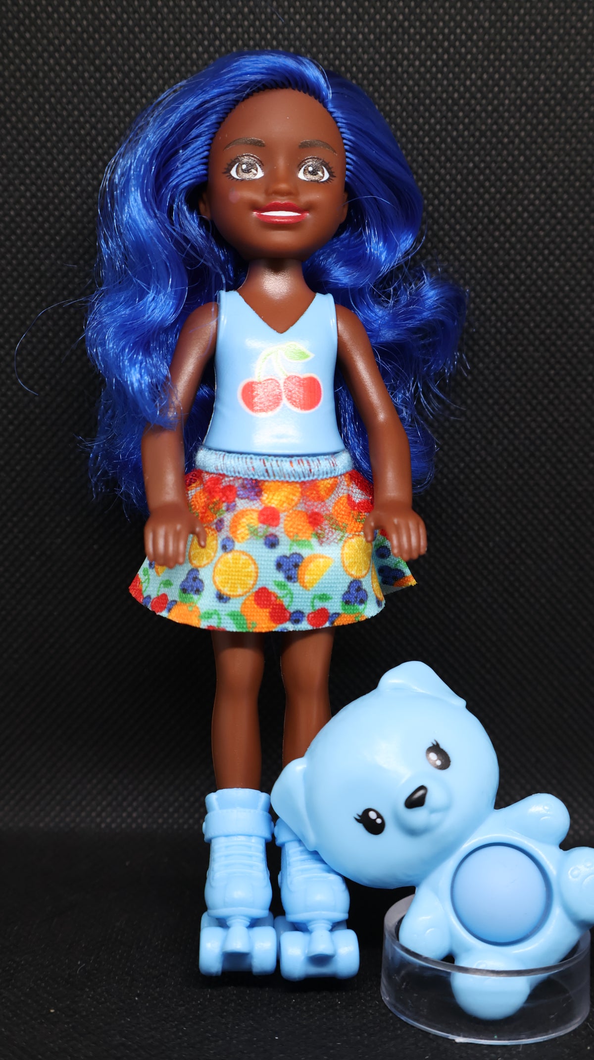 π Barbie Chelsea Blue Roller Skates & Fidget Toy Set