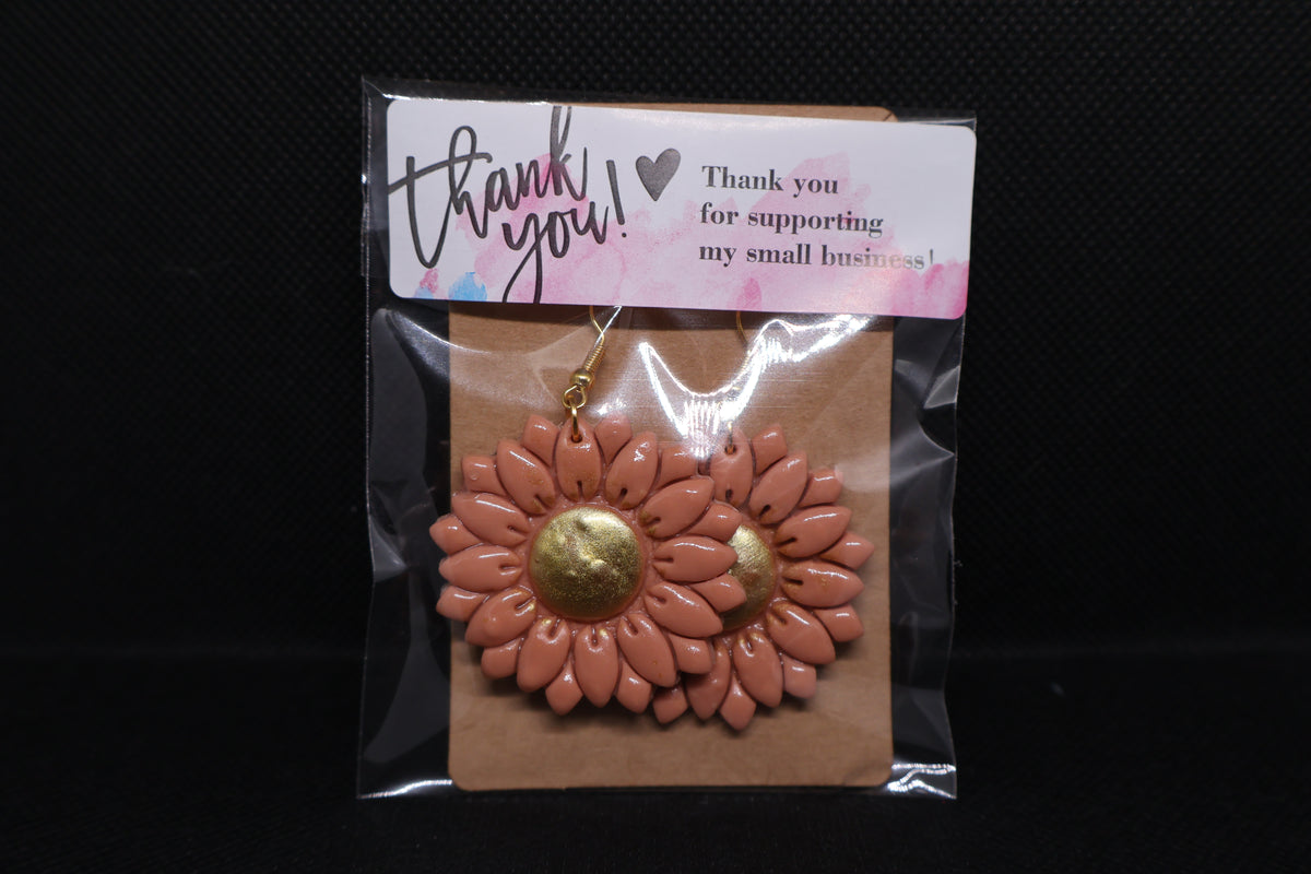 Handmade Dusty Pink & Gold Sunflower Dangle Earrings 🌻💗