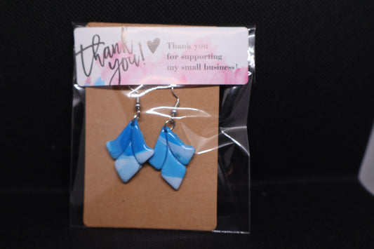 Handmade Blue & White Petal Dangle Earrings 💙🤍