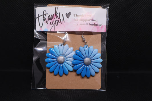 Handmade Blue Daisy Dangle Earrings 🌼💙