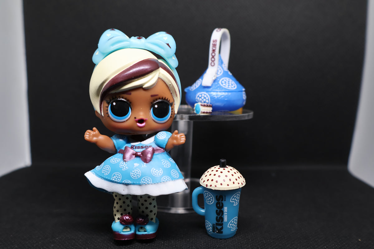 L.O.L. Surprise! Loves Mini Sweets × Hershey’s Kisses Doll – Unboxed