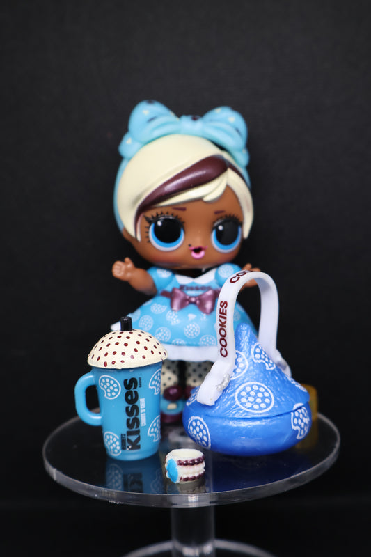 L.O.L. Surprise! Loves Mini Sweets × Hershey’s Kisses Doll – Unboxed