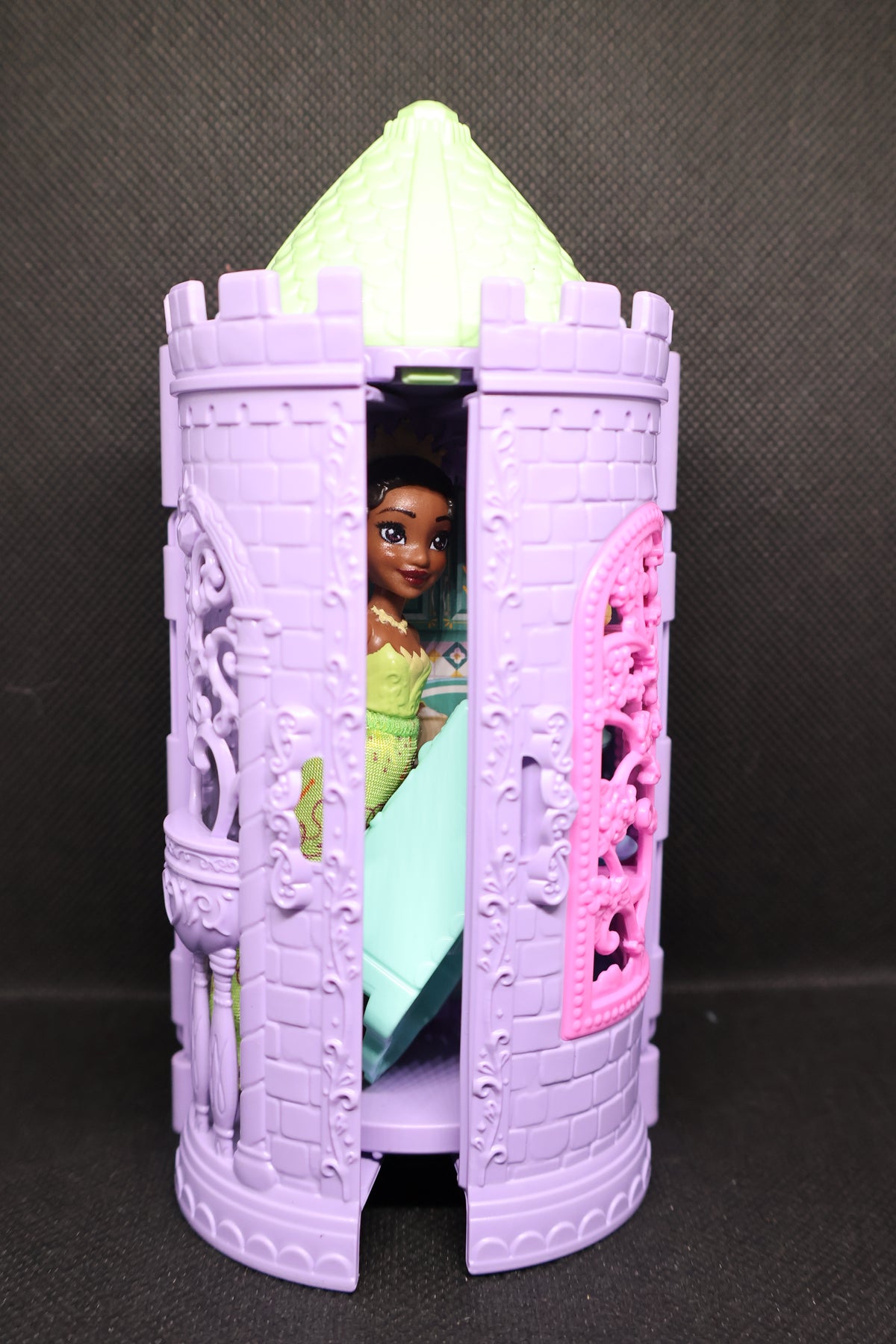 Disney Princess Tiana Castle Playset – Complete – Unboxed