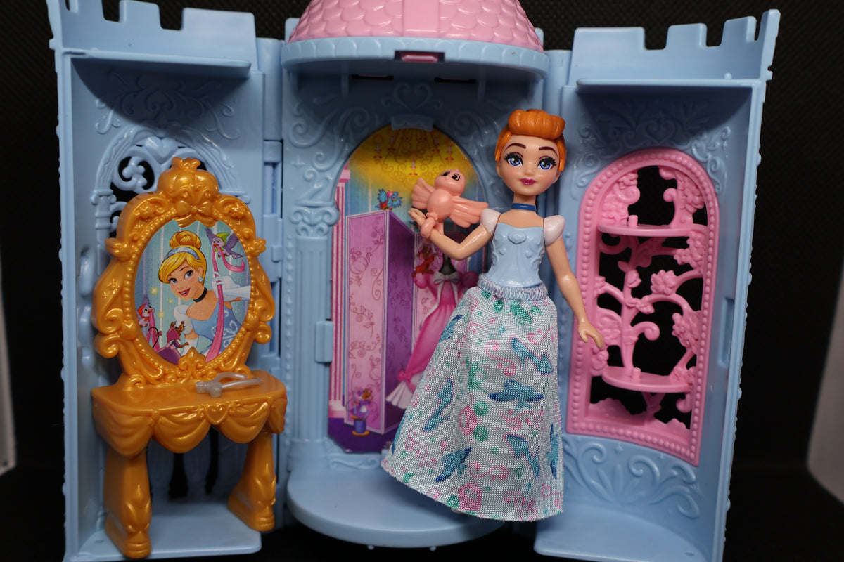 Disney Princess Cinderella Castle Playset – Complete – Unboxed