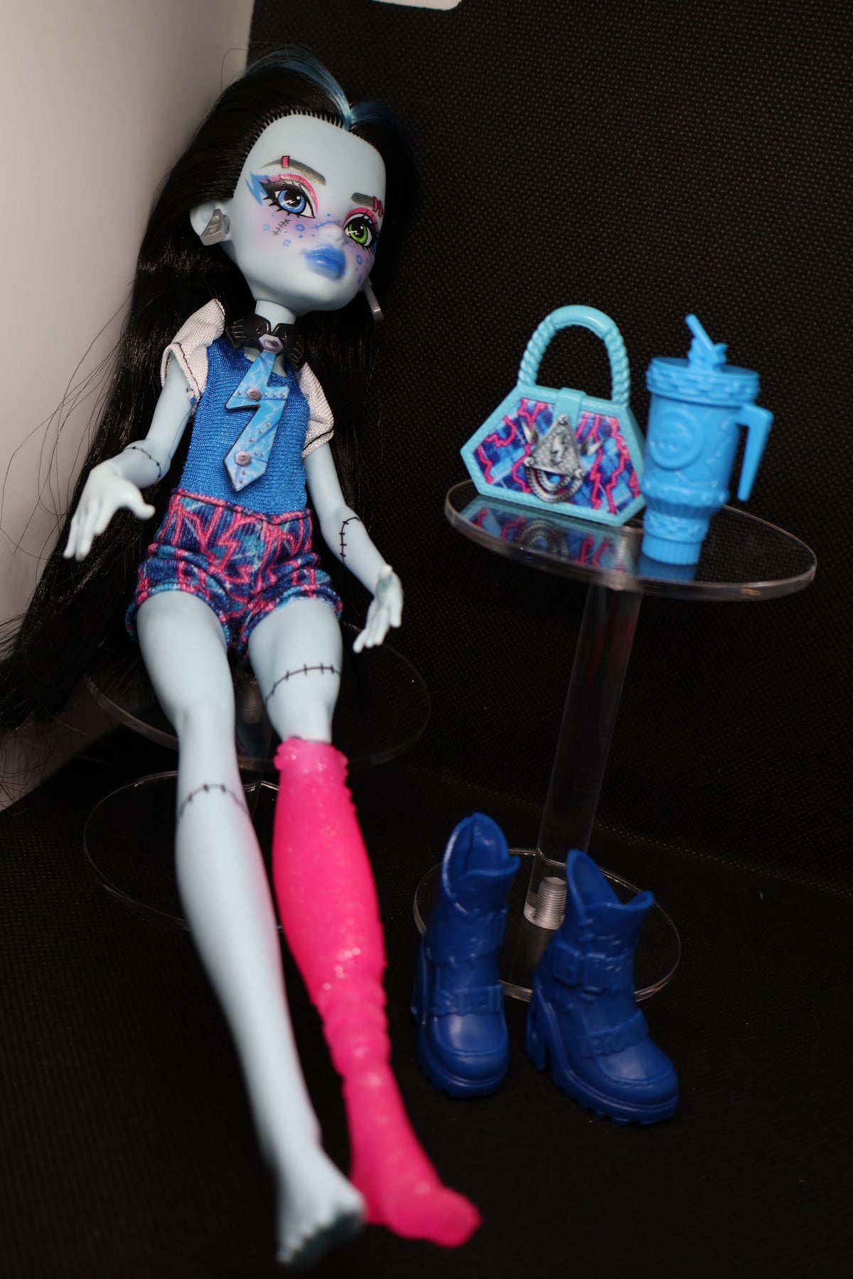 Monster High Frankie Stein Doll with Accessories – Complete Set – Unboxed