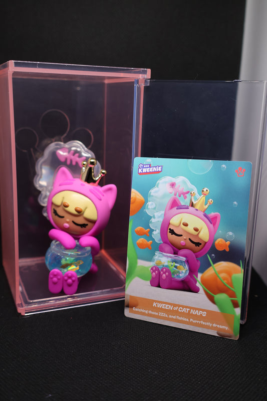💗 XOX Kweenie – Kween of Cat Naps Figure