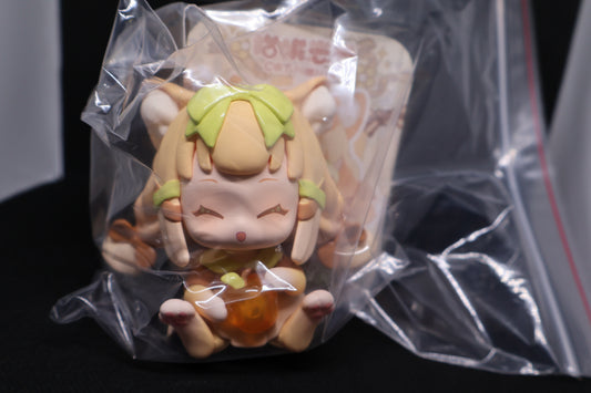 🍯 Catmoni Honey Jam Kitty Collectible Figure🐱🍏✨