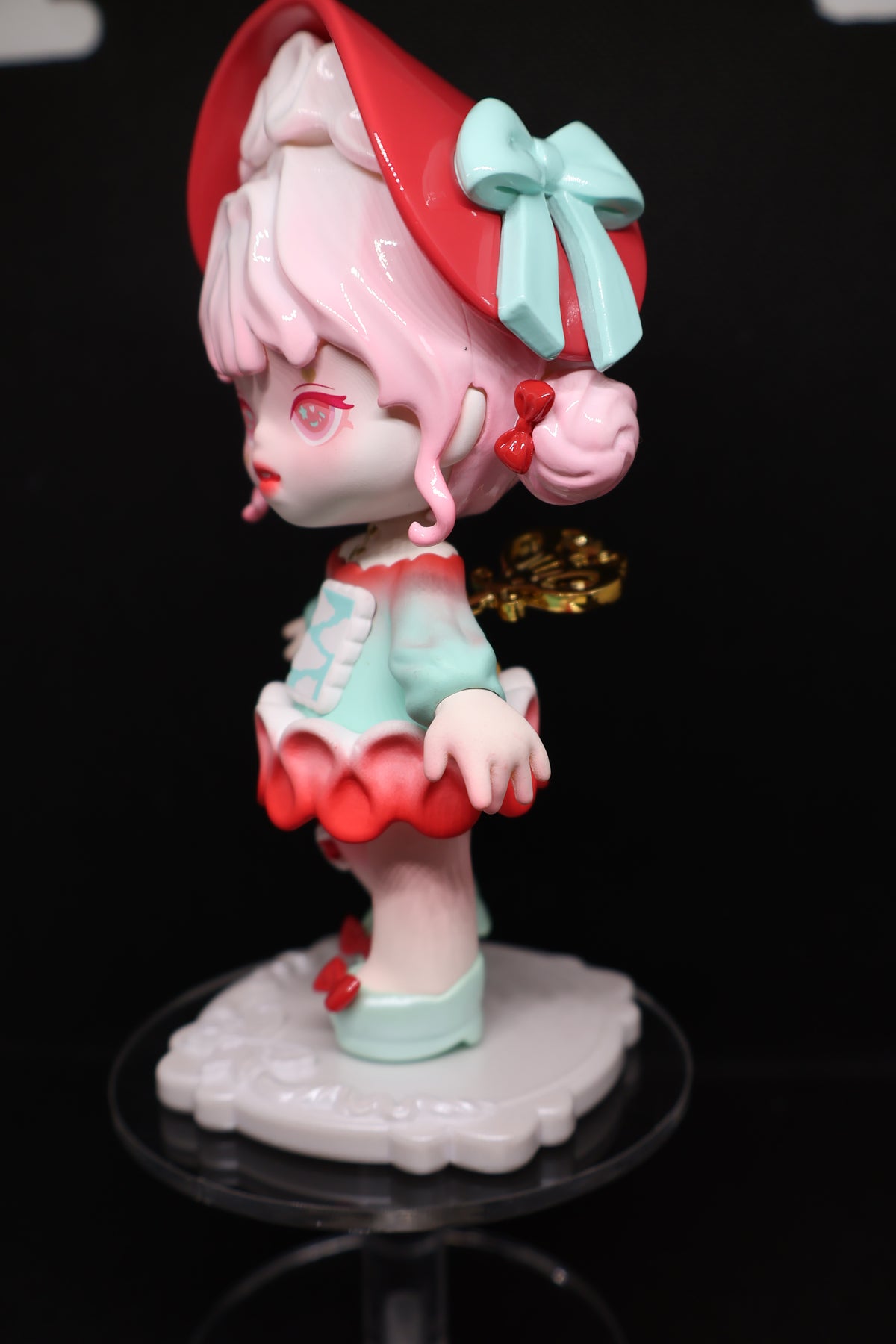 🩷 Coco – Guardian of Fairytale Collectible Figure 🎀✨