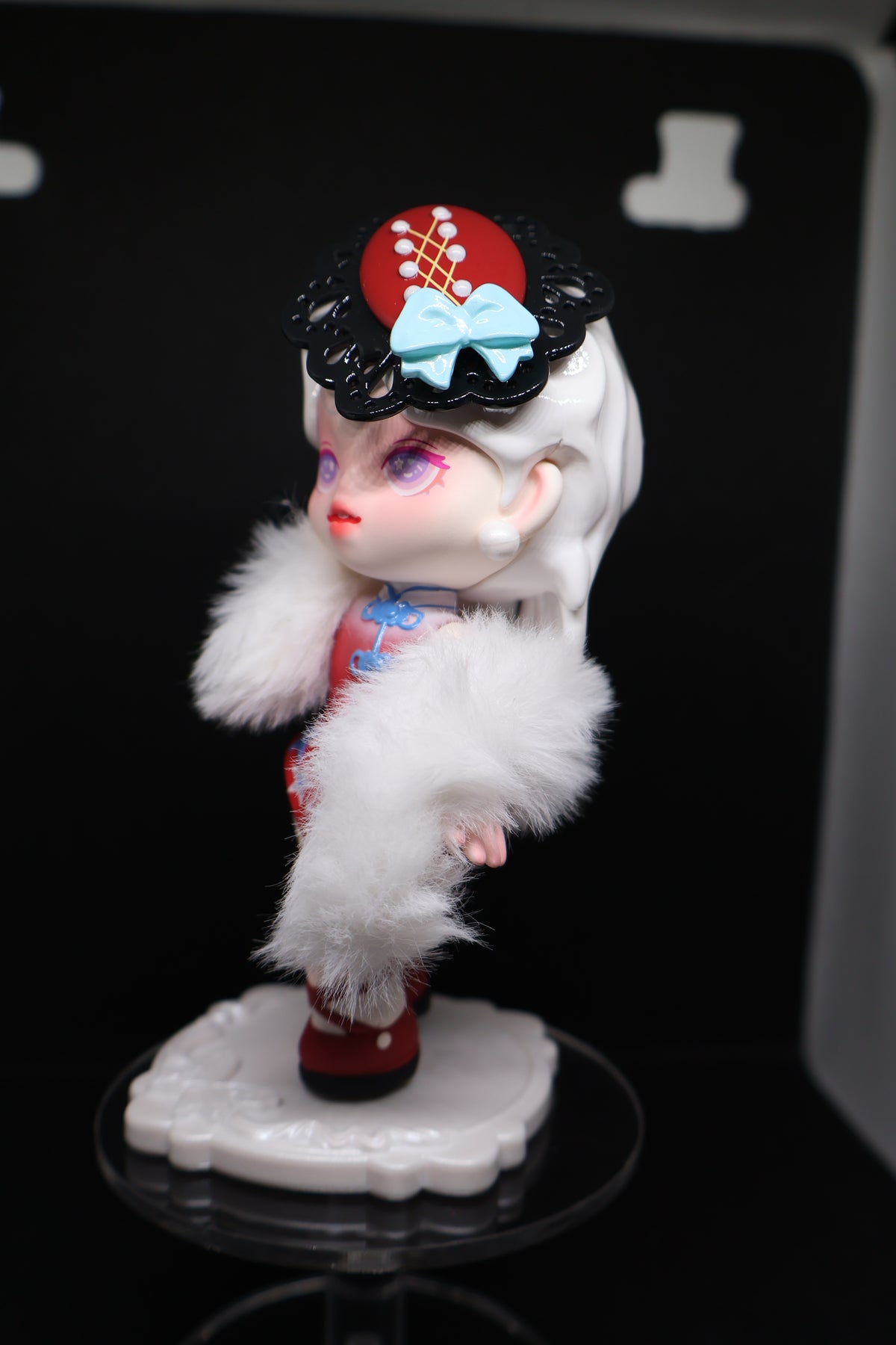 ❤️ Red – Create a Utopia Collectible Figure ⭐🎀✨