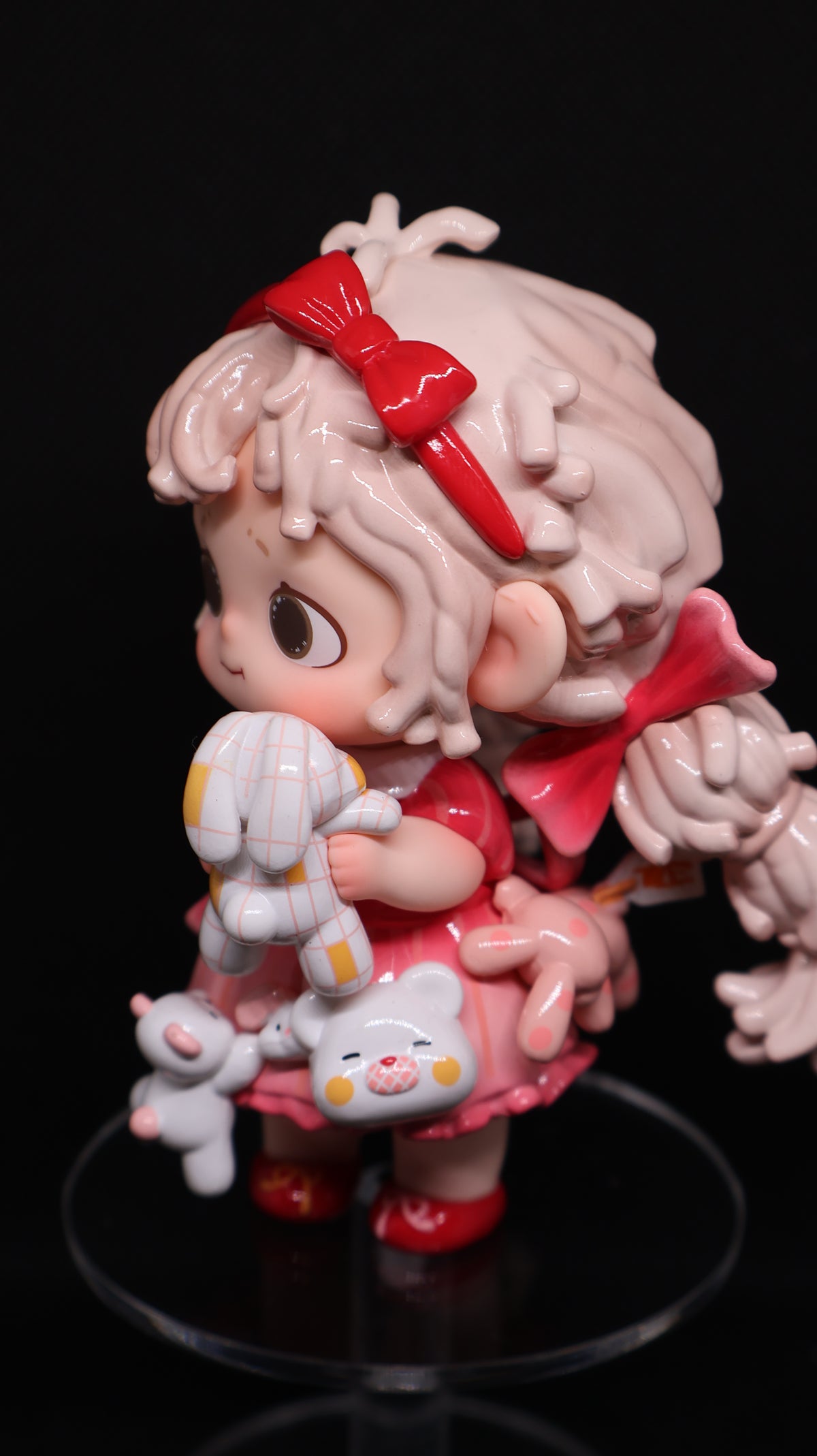 🎀 Sweet Toy Shop Girl Collectible Figure – Unboxed 🧸✨
