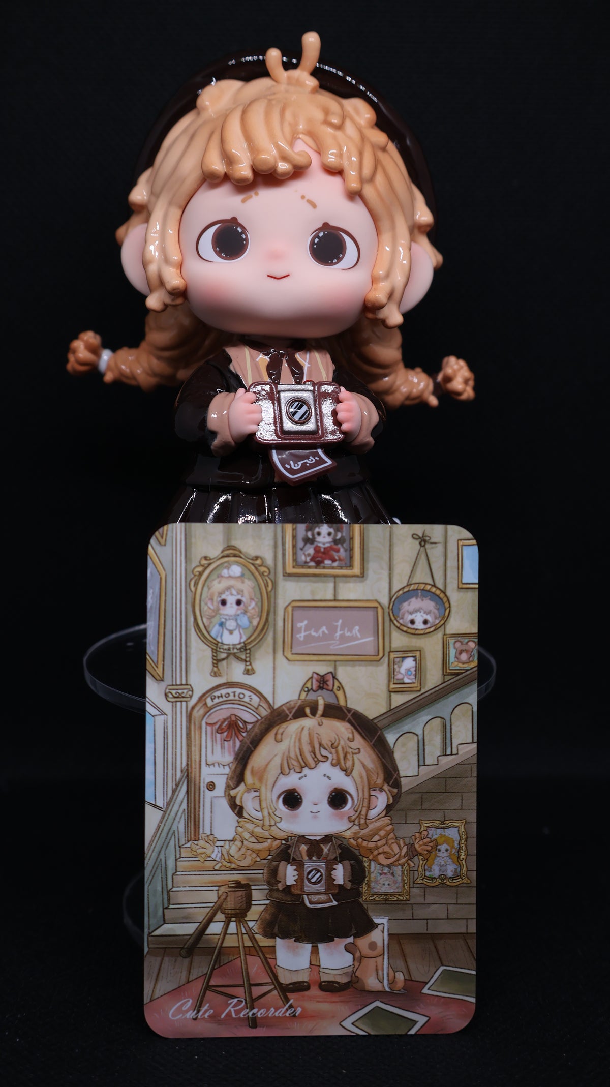 📸 Cute Recorder Collectible Figure – Unboxed 🤎✨