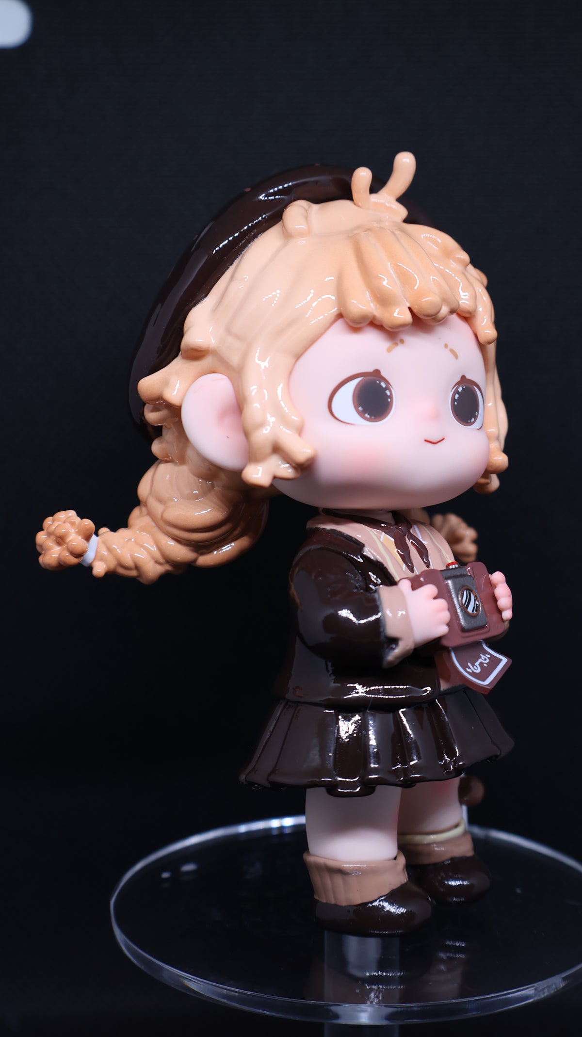 📸 Cute Recorder Collectible Figure – Unboxed 🤎✨