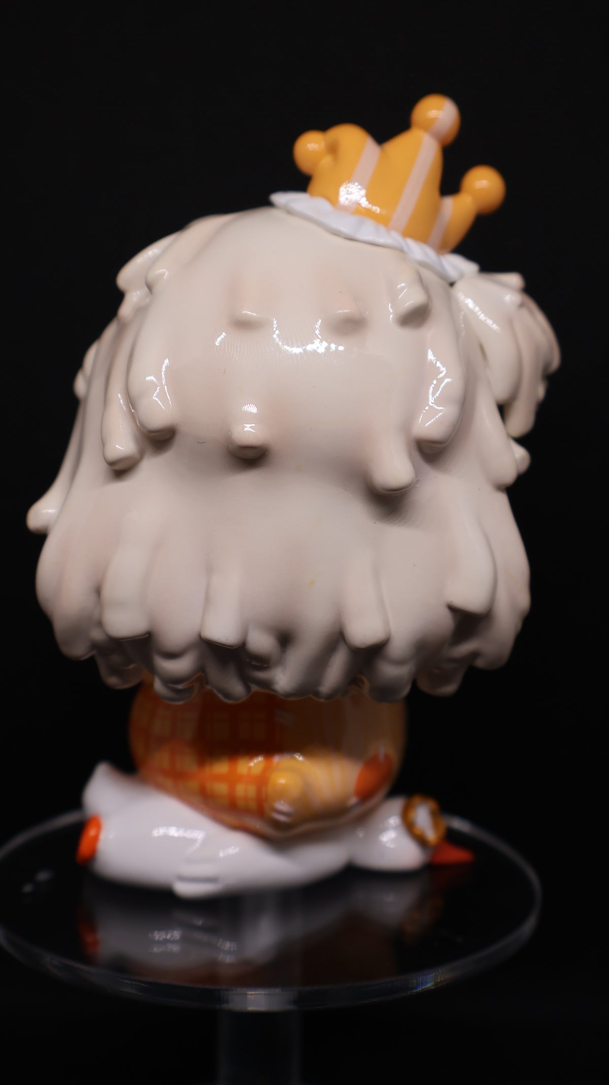 🪿👑 Disguised Lying Goose Collectible Figure – Unboxed ✨