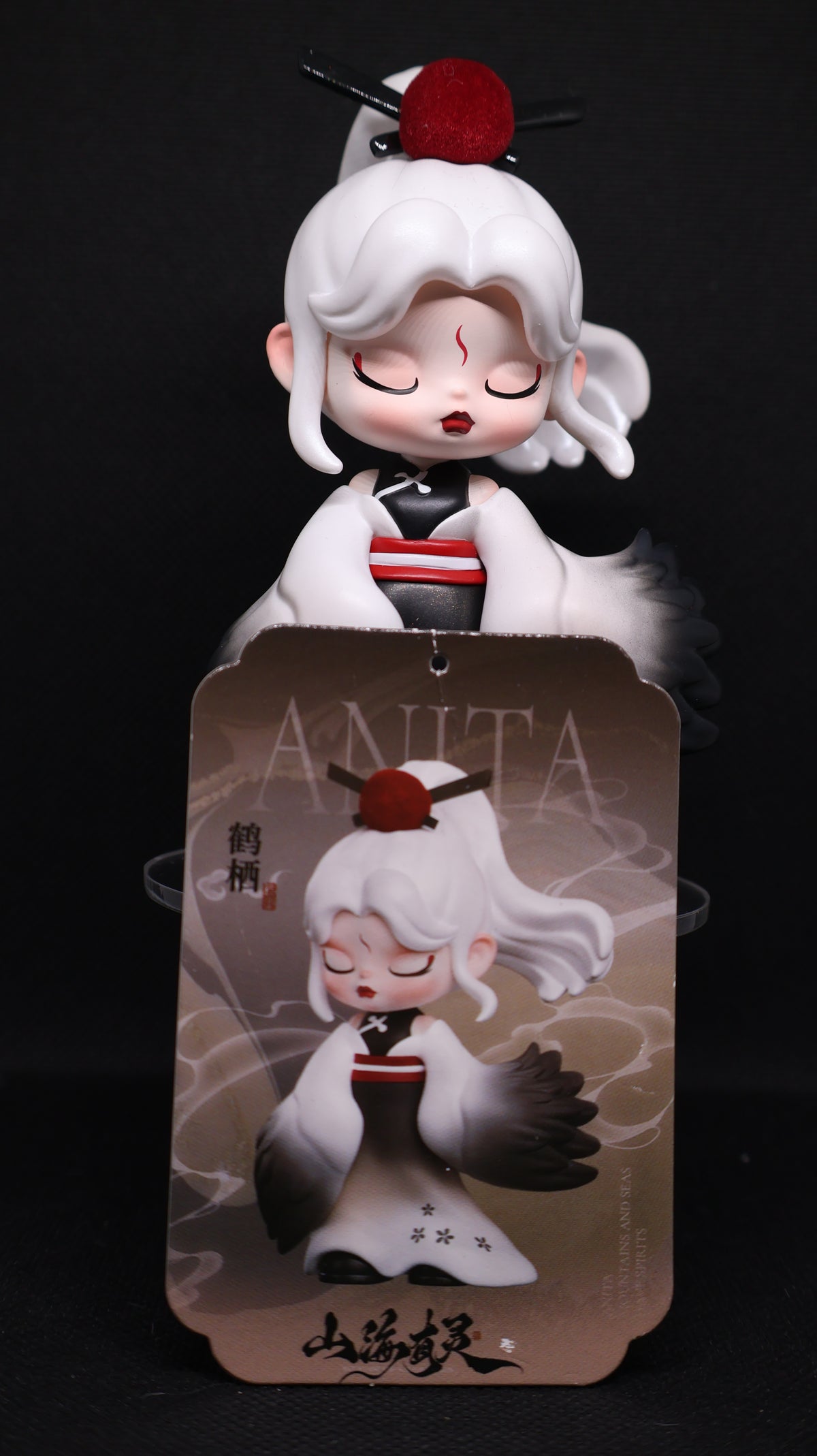 🪽 ANITA Crane Collectible Figure – White & Black