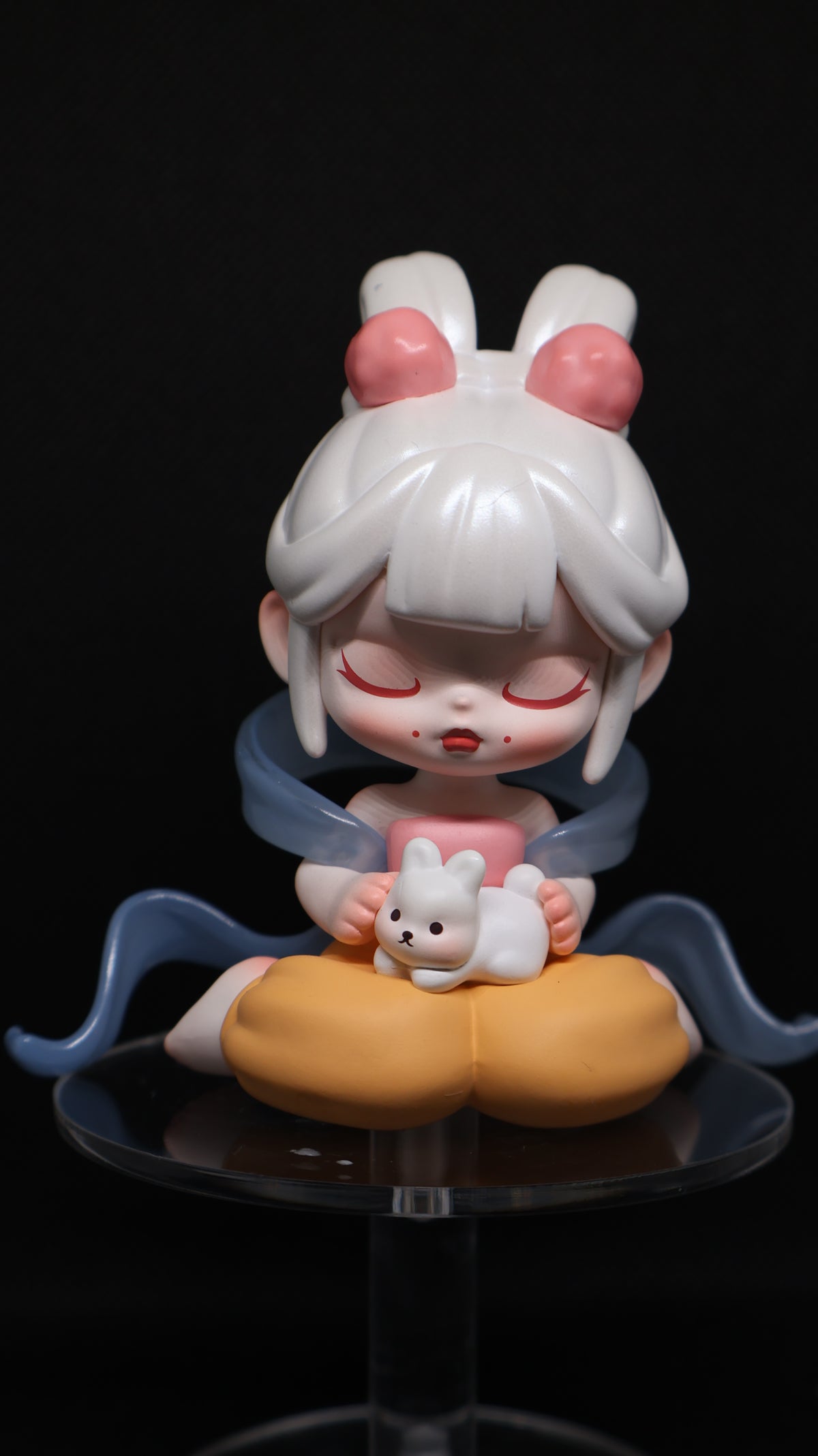 🐰 ANITA Rabbit Collectible Figure – White & Pastel