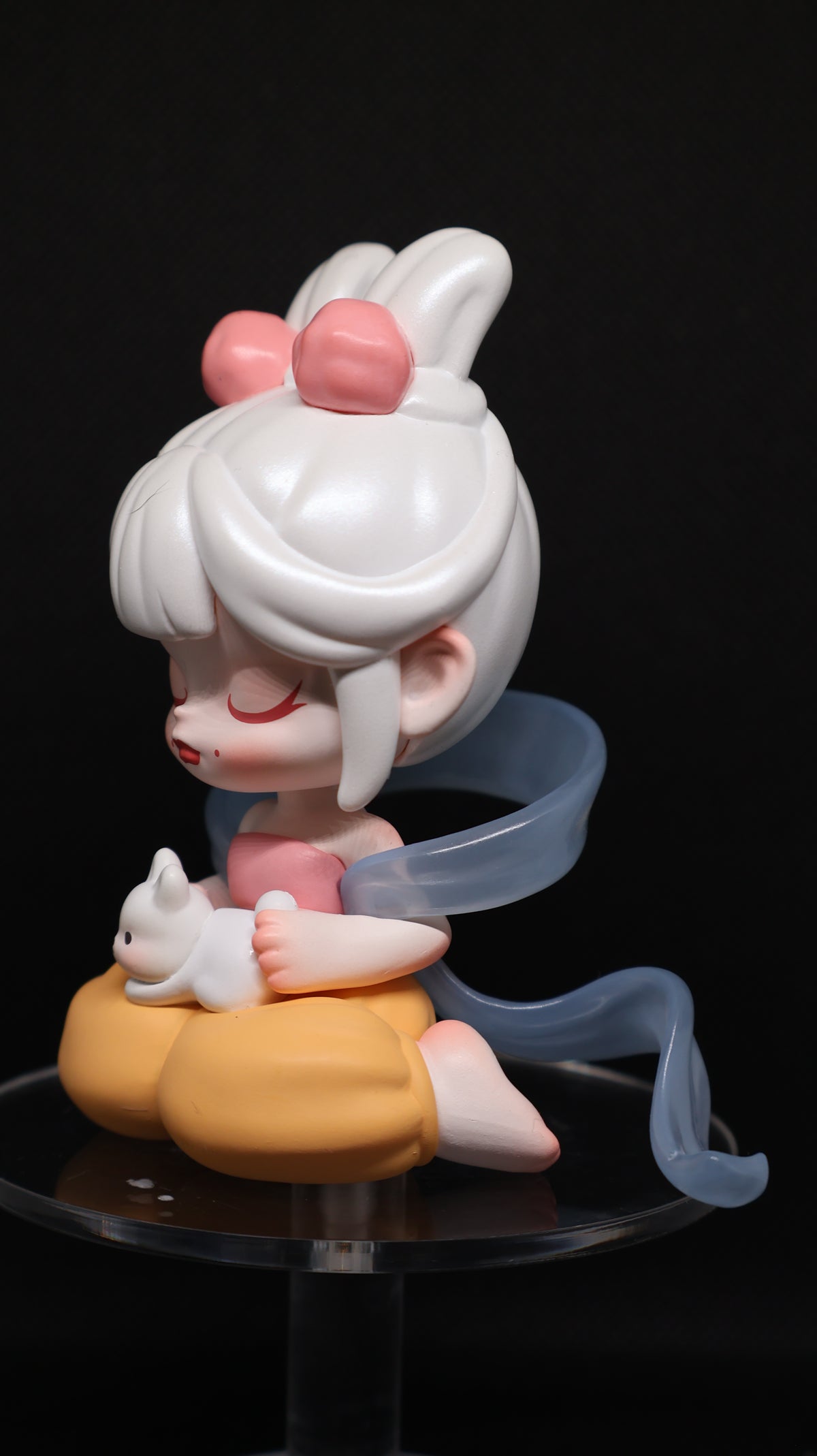 🐰 ANITA Rabbit Collectible Figure – White & Pastel