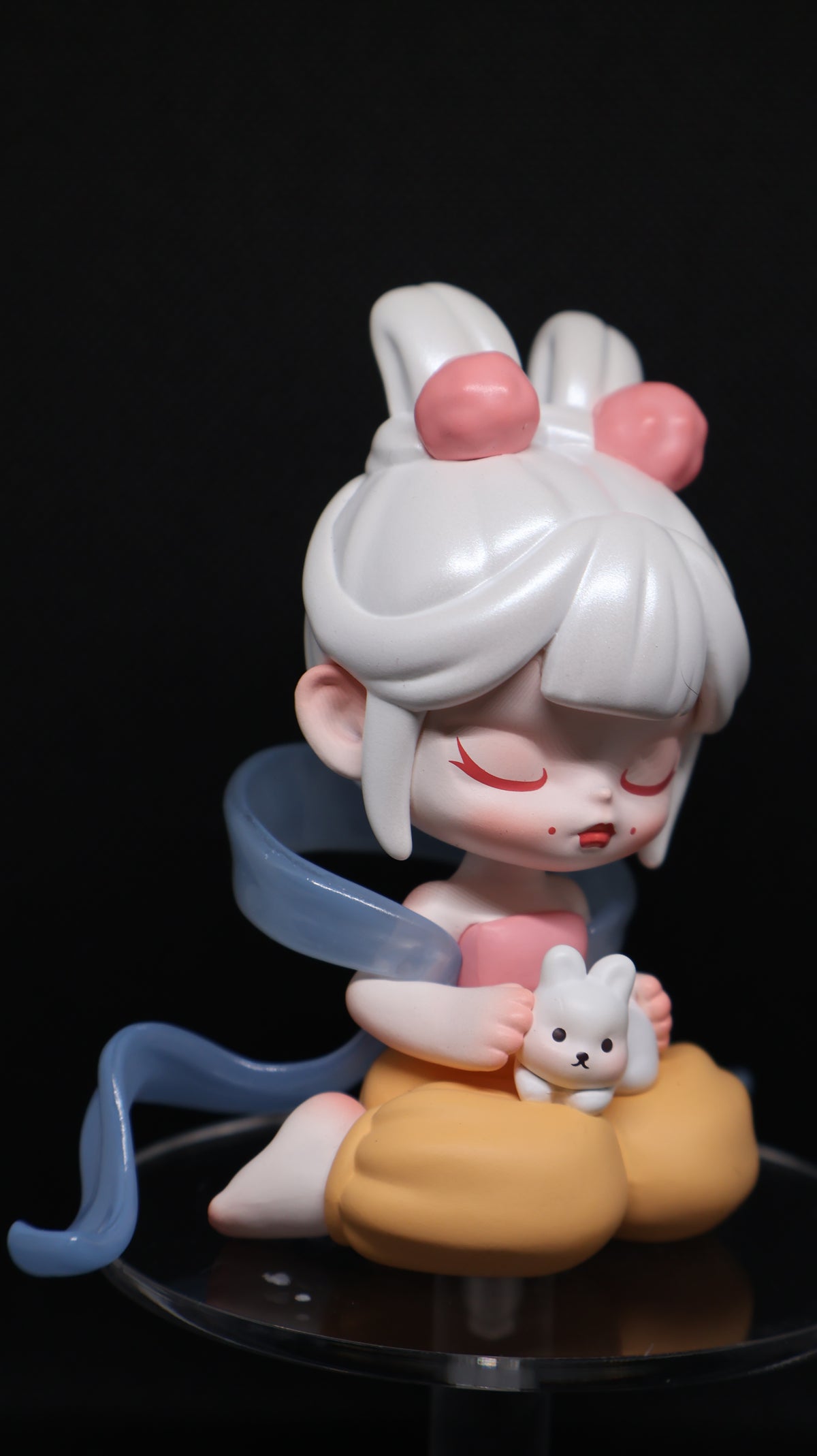 🐰 ANITA Rabbit Collectible Figure – White & Pastel