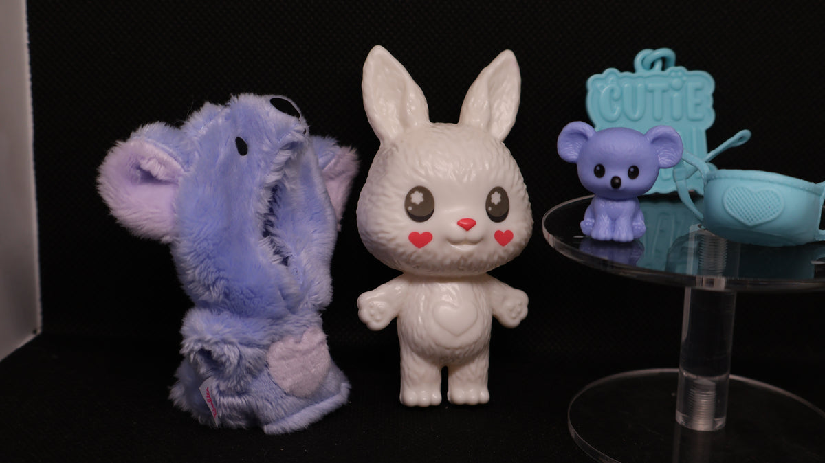 🐰 Cutie Reveal Bunny Collectible Set – Purple & White