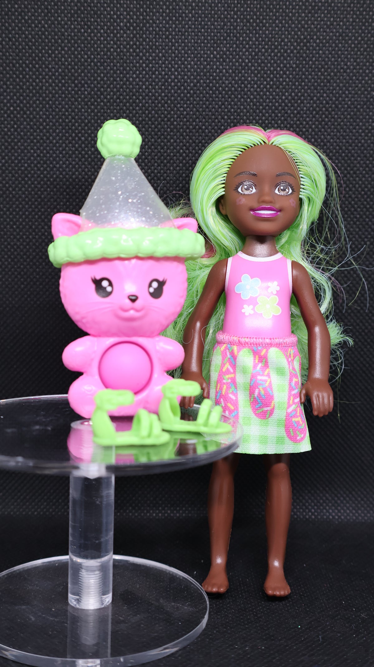 🌸 Barbie Chelsea Pink & Green Fashion Doll with Fidget Toy