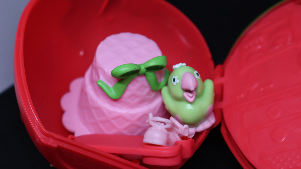 💚 L.O.L. Surprise! Loves Strawberry Shortcake – Lime Chiffon Doll