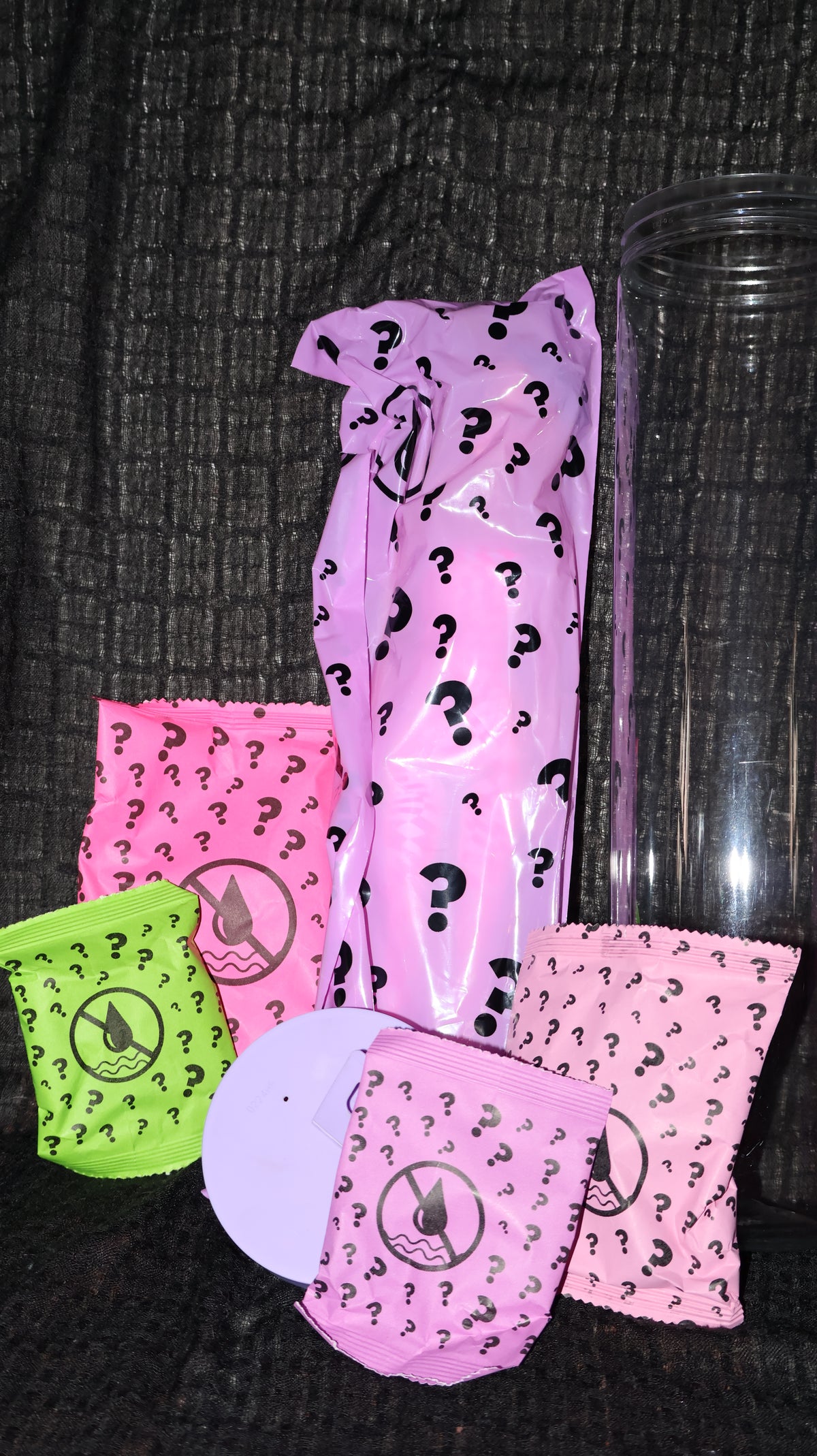 🎀 Barbie Color Reveal – Mystery Doll & Surprise Set