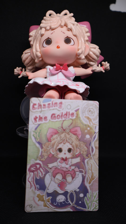 🎀 Chasing the Goldie – Furfur Collectible Figure 💕✨