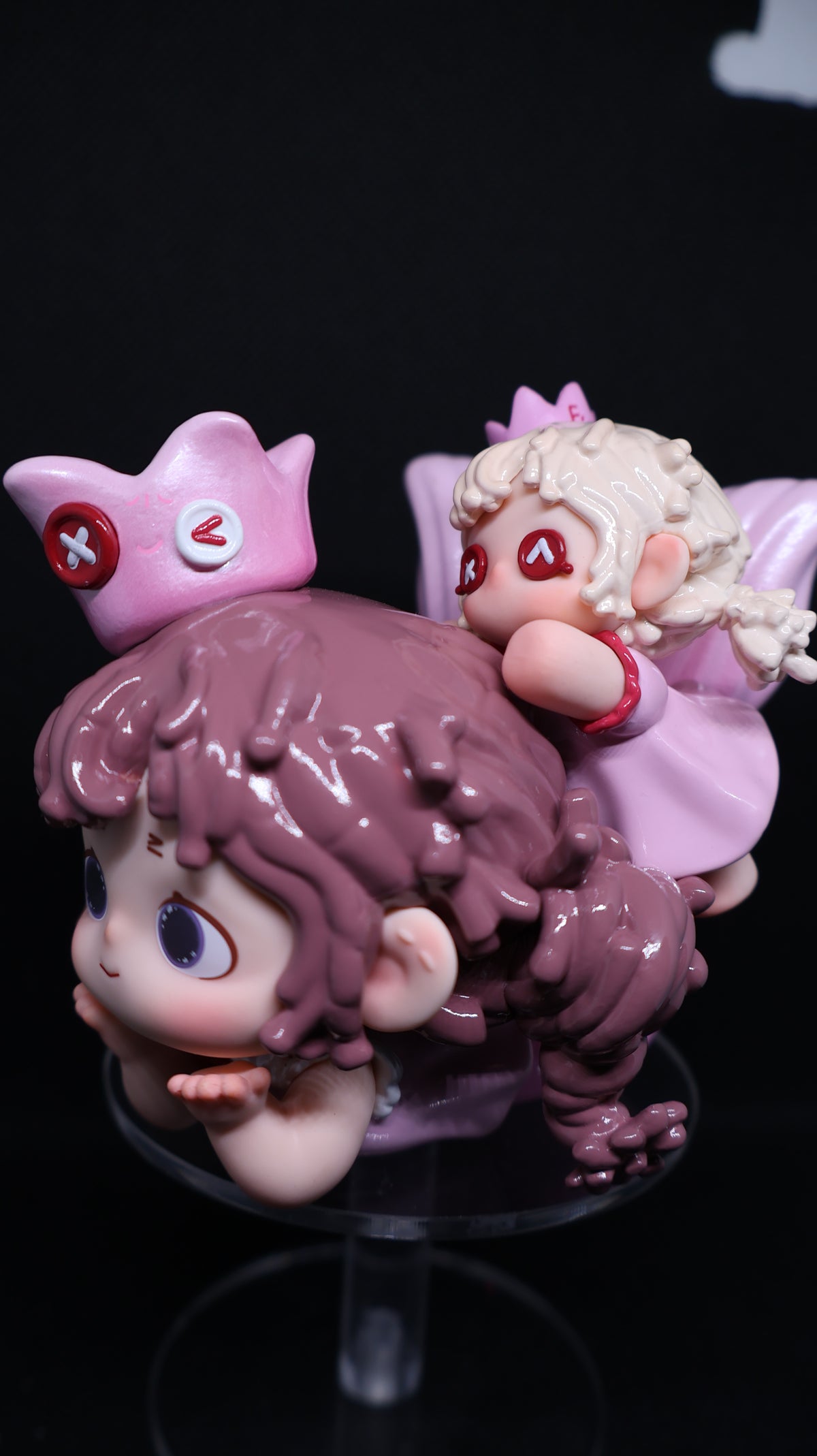 💗 FurFur – Sunbathing in Pink Collectible Figure ☀️🎀